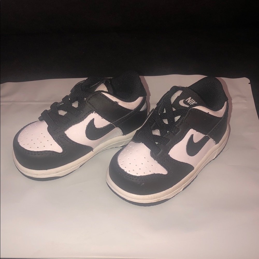 Nike Kids Black and White Sneakers